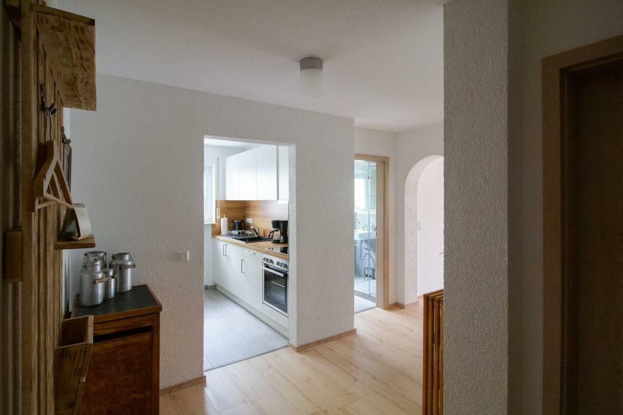 Schoene Und Helle Ferienwohnung In Pfaffenweiler Villingen-Schwenningen Bagian luar foto