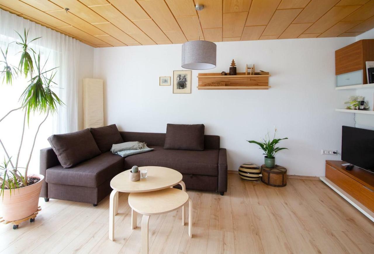 Schoene Und Helle Ferienwohnung In Pfaffenweiler Villingen-Schwenningen Bagian luar foto